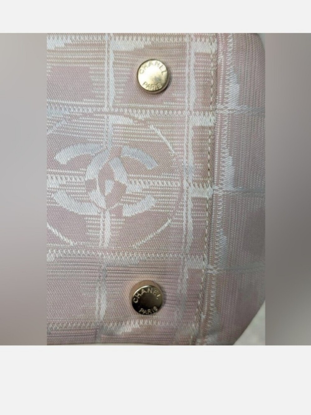 20 4 20 CHANEL Pale Pink Travel Line Tote with Cream Handles Like New Condition - Picture 7 of 15
